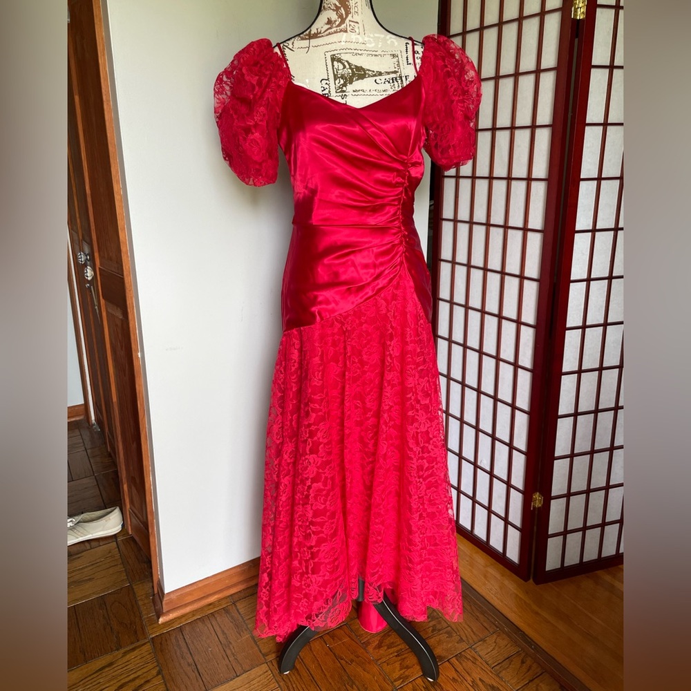 Vintage 80's Red Party Dress/Gown, Size 9/10